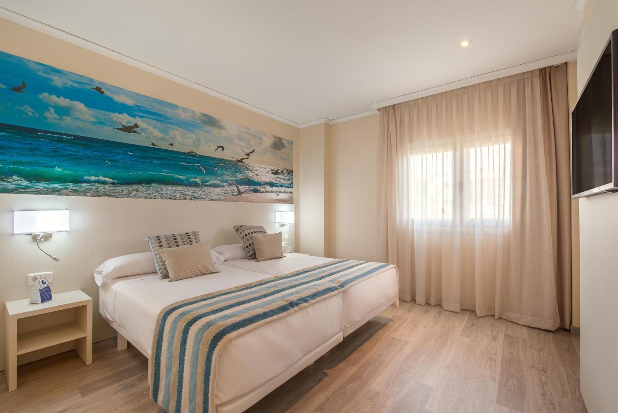 Nova & Golf Hotel